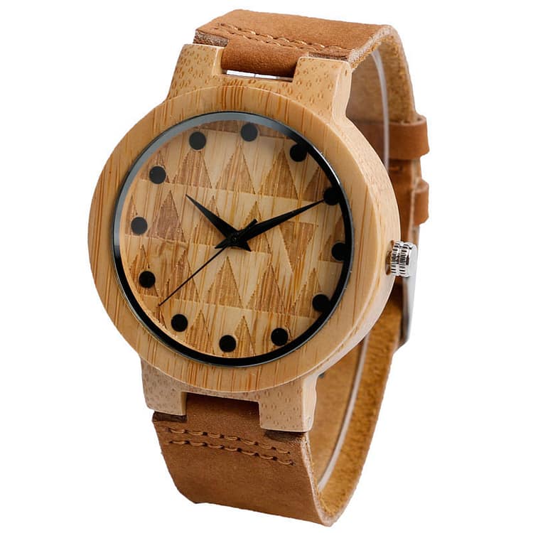 round-engraved-wooden-watch-peak-time-main
